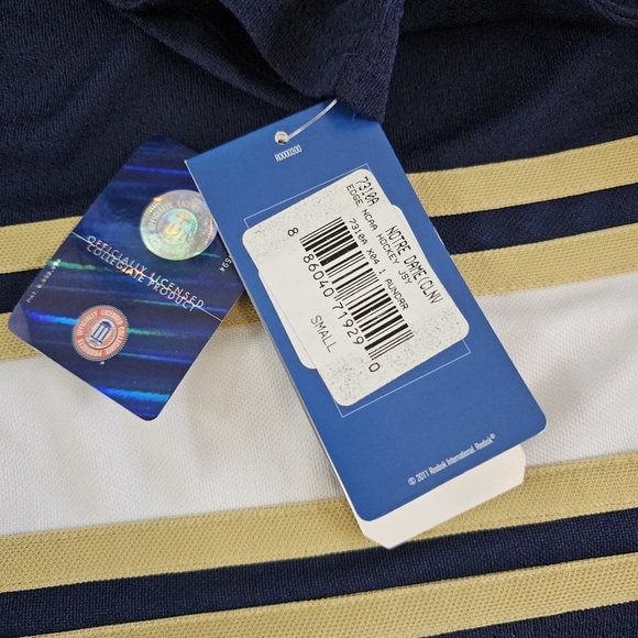 NWT: Notre Dame hockey jersey size S - Picture 10 of 16